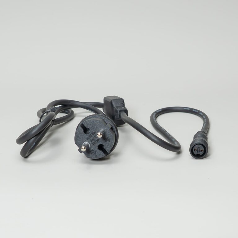 Качественная картинка Кабель питания Laitcom 1,5м с Выпрямителем для шариков 220В, Провод Черный Каучук, IP65