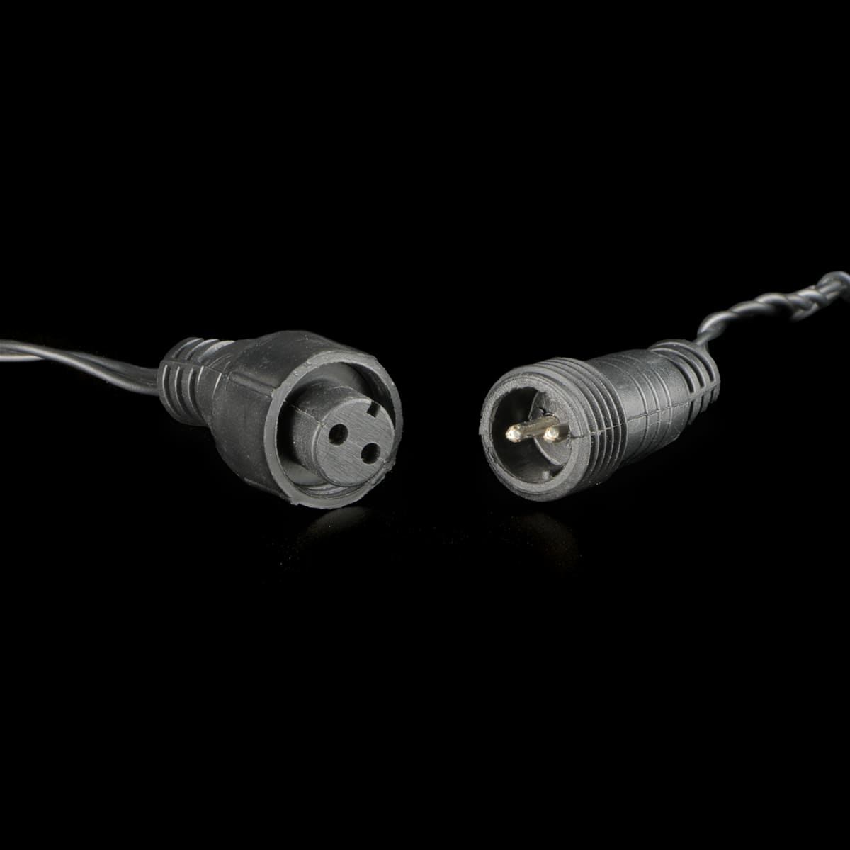 Качественная картинка Кластерная гирлянда Laitcom, с мини диодами, 2,4 м, 192 LED, IP54, черный провод ПВХ, синий