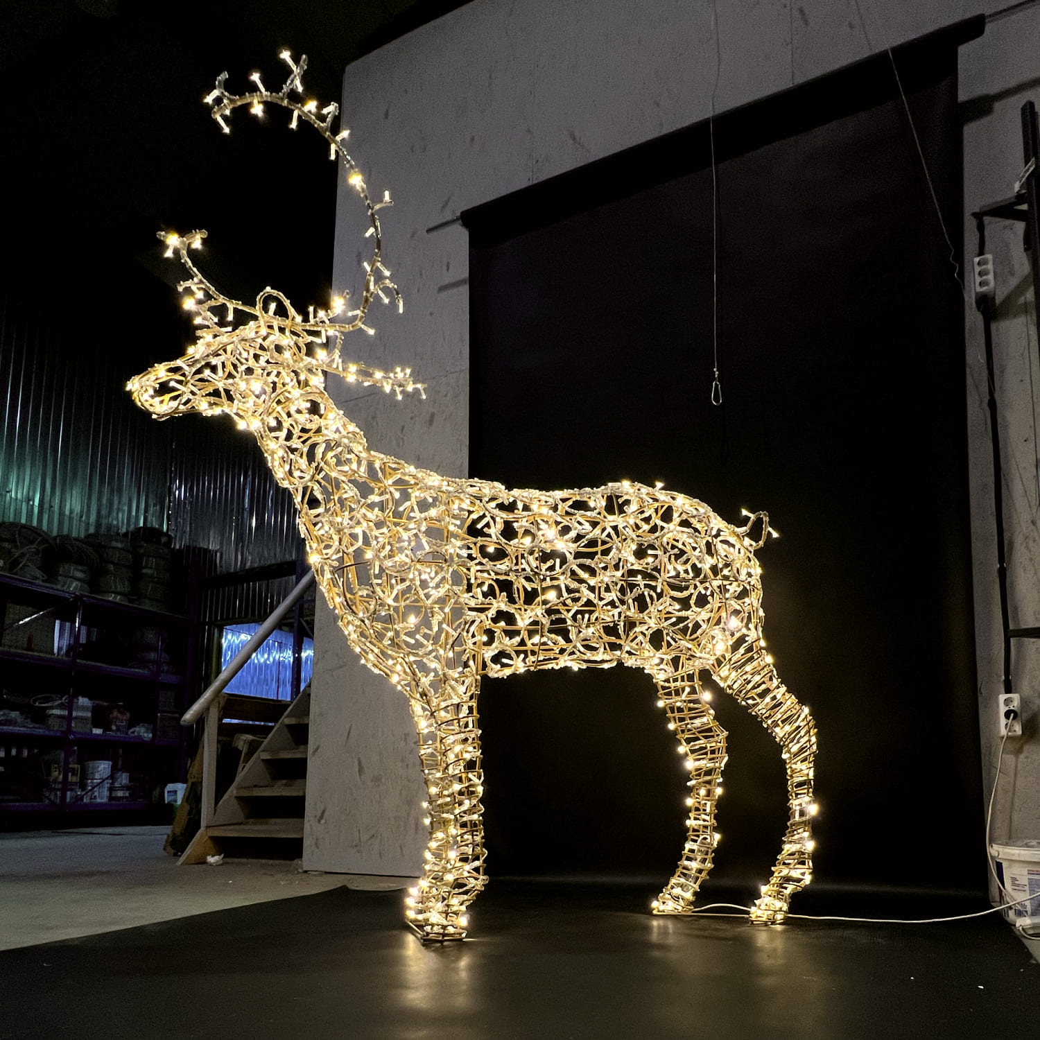 Качественная картинка Светодиодная Фигура «Световой Олень» 1,2м Тепло-Белый 24В, IP65