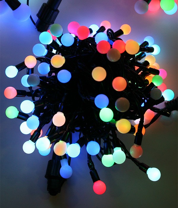 Качественная картинка Гирлянда светодиодная Laitcom Fiesta small ball 10м, 100 led, 220-230V., D13мм, IP65, RGB