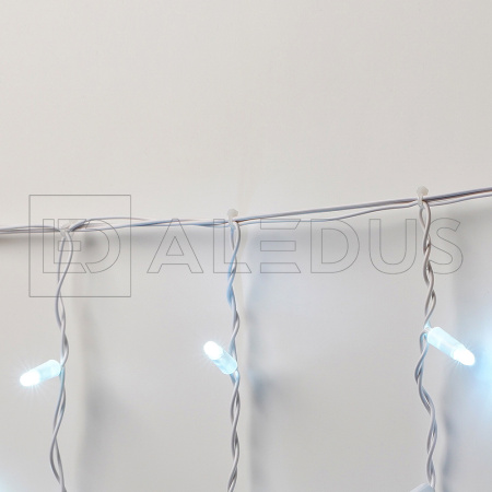 Качественная картинка Светодиодный занавес ALEDUS 2x1.5 м, провод ПВХ, с мерцанием