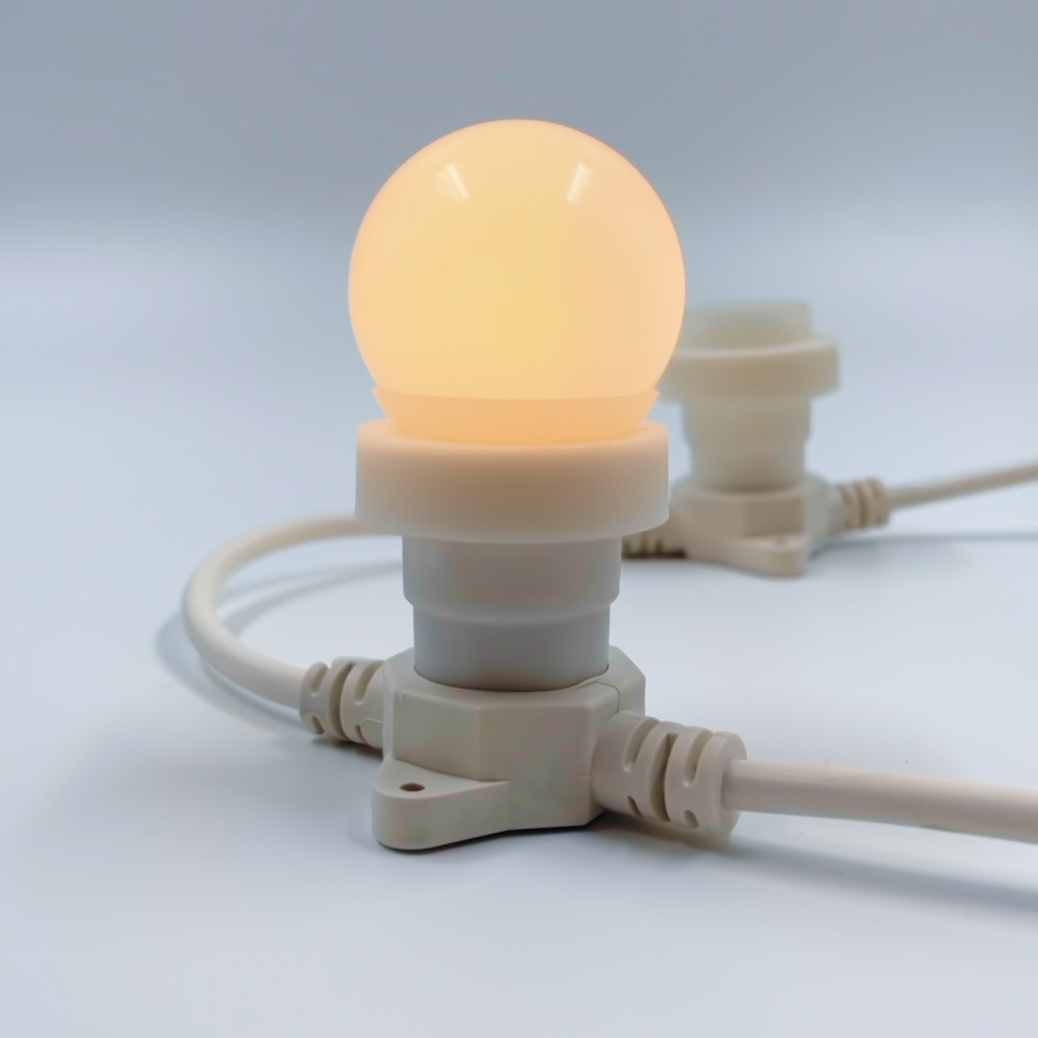 Качественная картинка Белт-Лайт Laitcom 50м, Провод Белый Каучук, Шаг 100 см, 50 Патронов, IP65