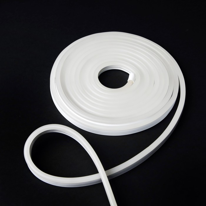 Качественная картинка Гибкий неон General 8 × 18 мм, IP67, 50 м, SMD5050, 72 LED/м, 12 В, свечение RGB