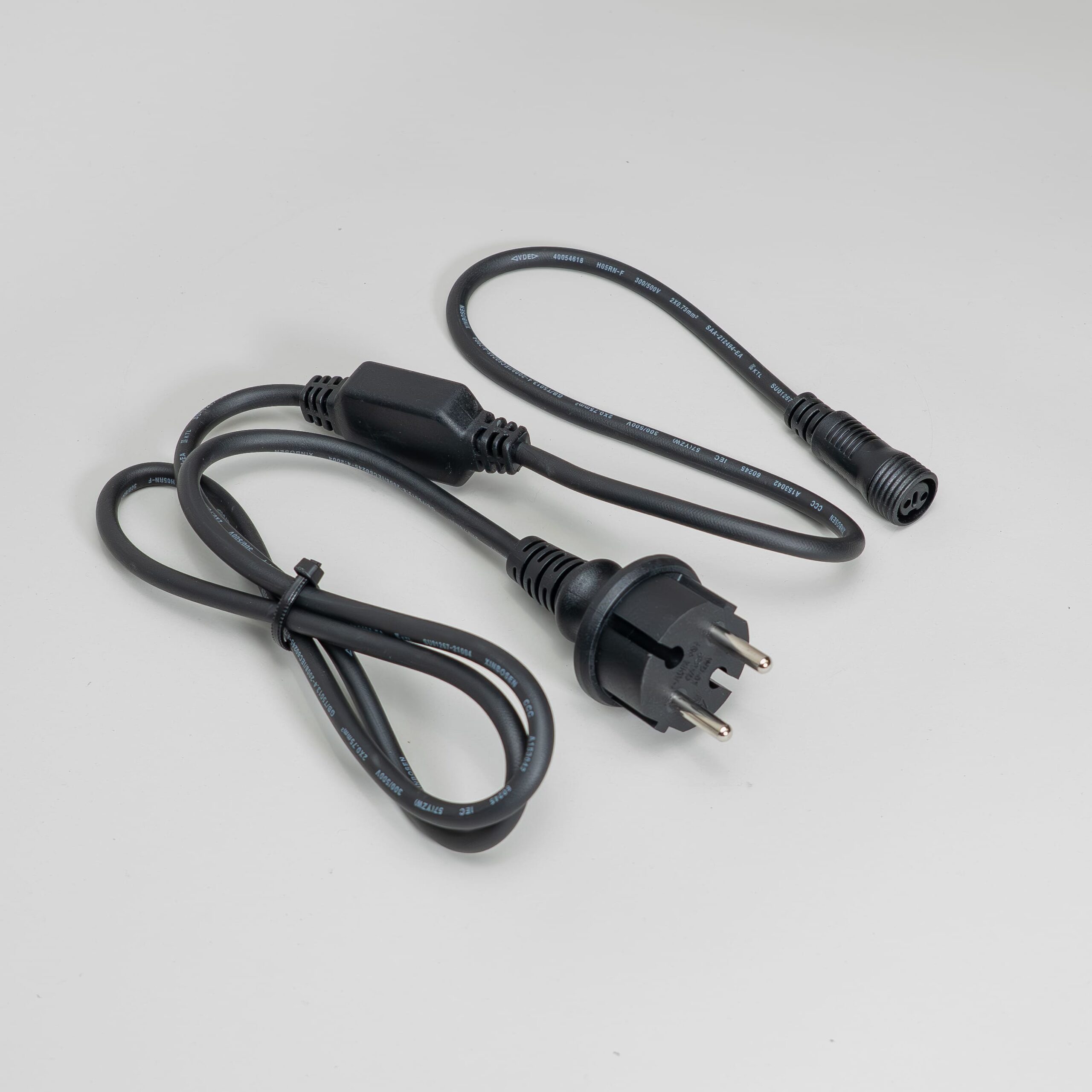 Качественная картинка Кабель питания Laitcom 1,5м с Выпрямителем для шариков 220В, Провод Черный Каучук, IP65