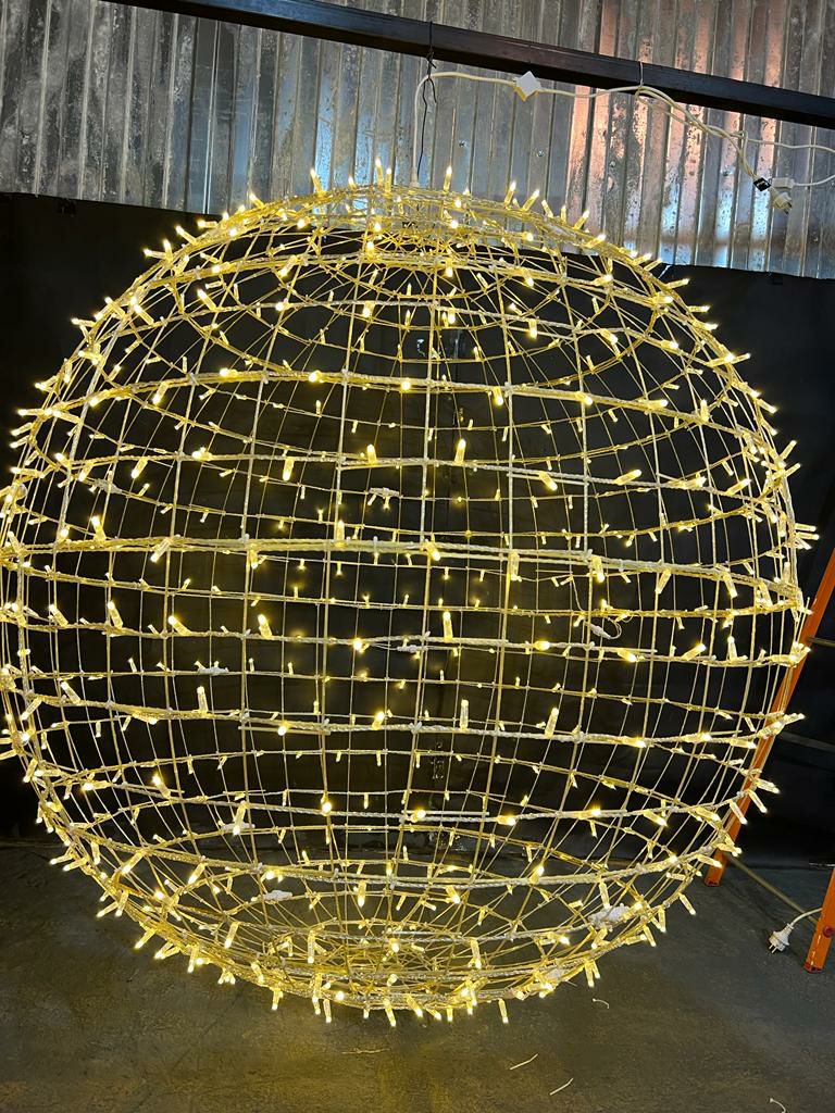 Качественная картинка Светодиодный шар, 220 В, 150 см, цвет теплый белый