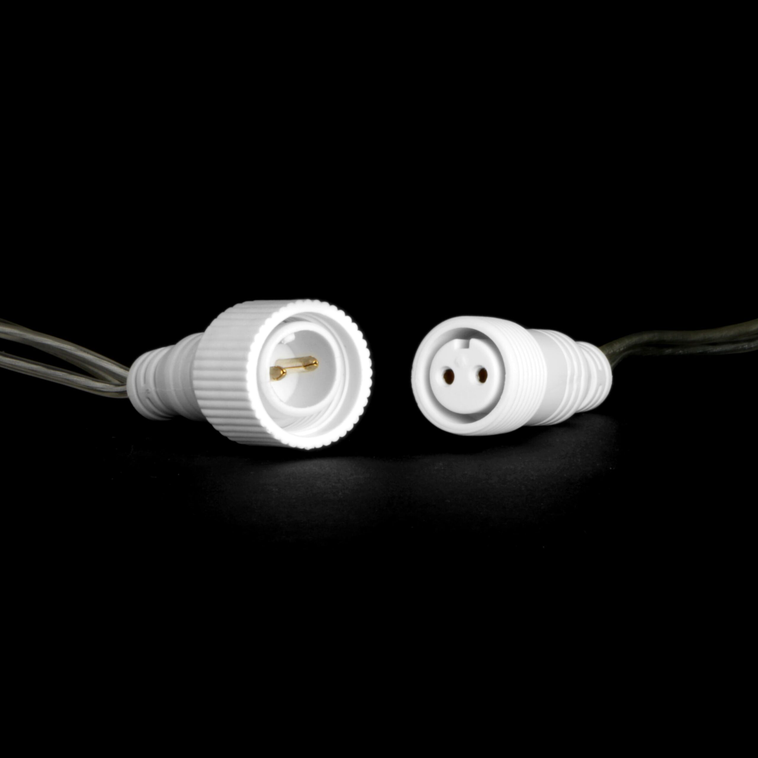 Качественная картинка Светодиодная нить с колпачком Laitcom, 10м, 220В, 300 LED, провод бел. кауч, IP65, т.белый с мерц