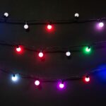 Качественная картинка Гирлянда светодиодная Laitcom  Fiesta big ball 7м, 100 led, IP65, 220-230V., D23мм, RGB