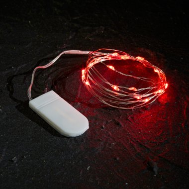 Качественная картинка Светодиодная гирлянда Роса Neon-Night, 2м, 20 LED, ПВХ, IP20, 2хCR2032 (в комплекте), красный