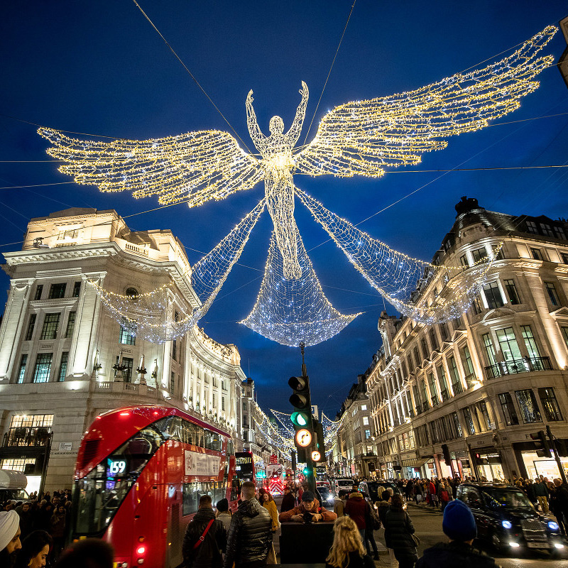 Качественная картинка Световой арт-объект Ангел 600х250 см