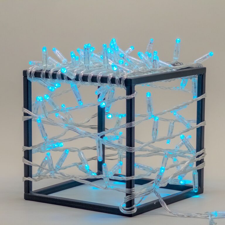 Качественная картинка Светодиодная нить с колпач. Laitcom, 10 м, 220В, IP65, 100 led, прозрачный провод, небесно-голубой