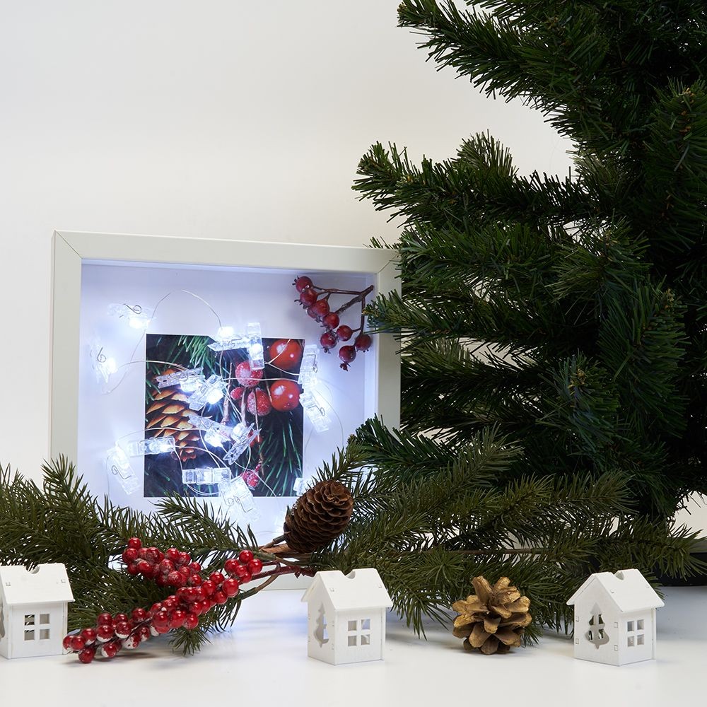 Качественная картинка Светодиодная гирлянда линейная Feron Прищепки USB 50LED 5000K, IP 20, 4,5м, CL574