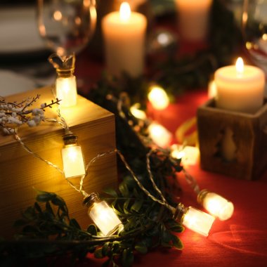 Качественная картинка Гирлянда светодиодная Баночки Neon-Night 1,5 м, прозр.ПВХ, IP 20, 10 LED, теп.белый, 2хАА (нет)