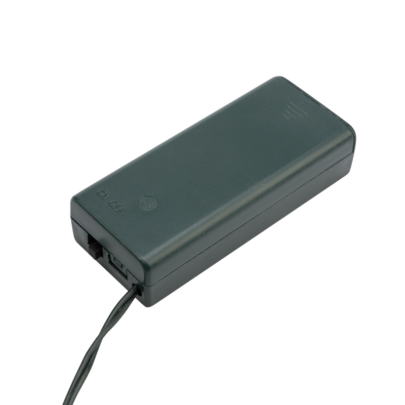 Качественная картинка Еловый венок с ягодами и гирляндой NEON-NIGHT Ø 45 см, 20 LED, 2 х АА, литой, теплое белое свечение