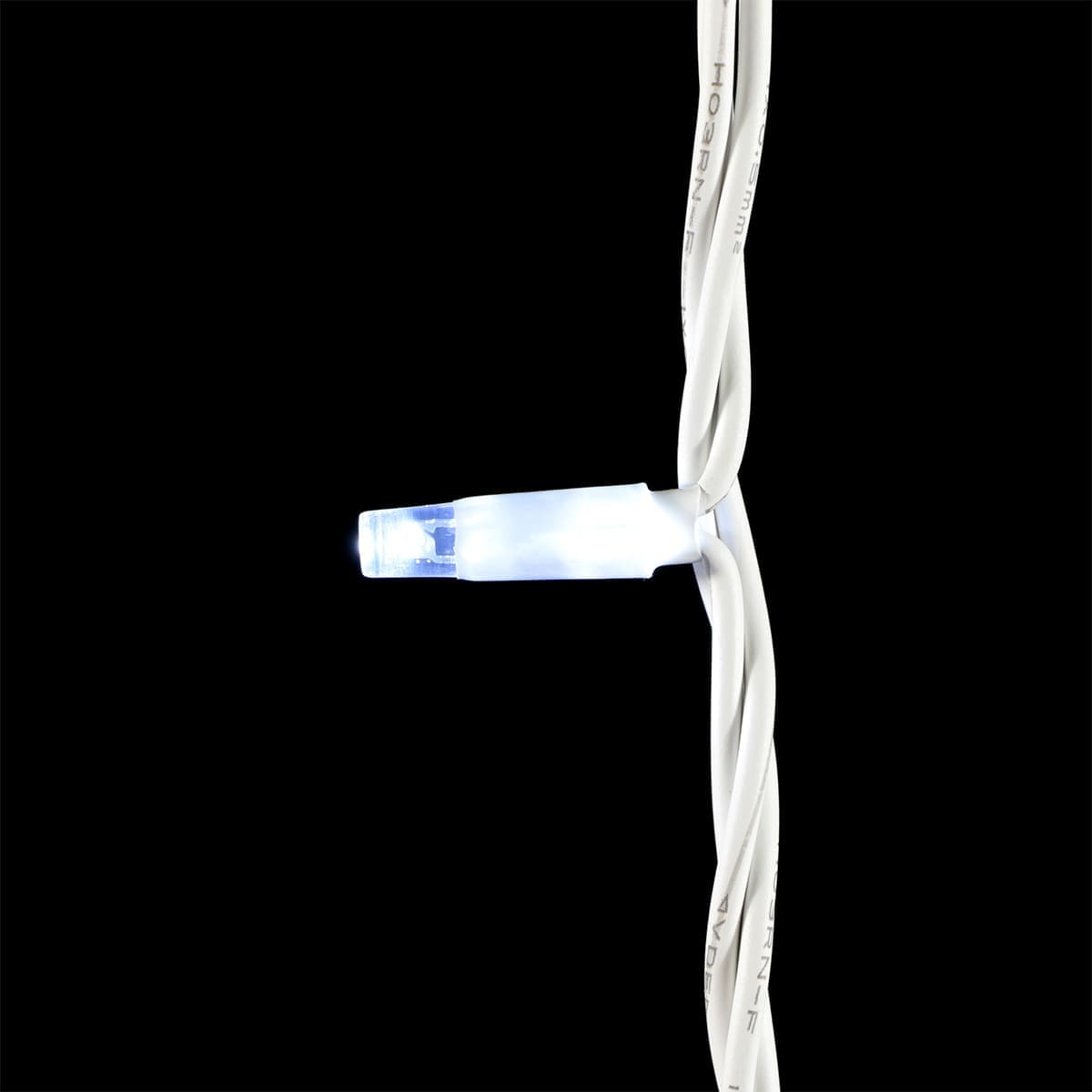 Качественная картинка Светодиодная нить с колпачком Laitcom, 10м, 220В, 75 LED, провод белый каучук, IP65, белый