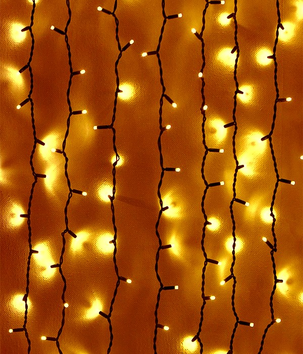 Качественная картинка Светодиодный занавес Laitcom, 2х2м, 400 LED, IP54, прозр. пр., желтый (мерцание)